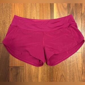Lululemon speed up Size 4 2.5 inseam Ripened Rasberry